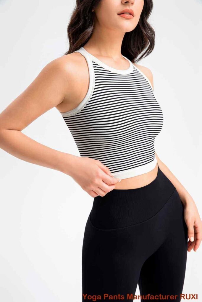 short de yoga taille haute noir