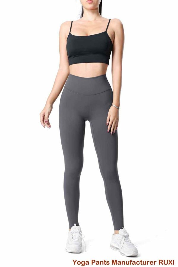 soutien-gorge de sport à col en V